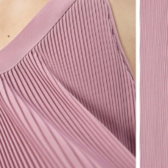 Massimo Dutti Pleated Sleeveless Blouse - Picture 3 of 8